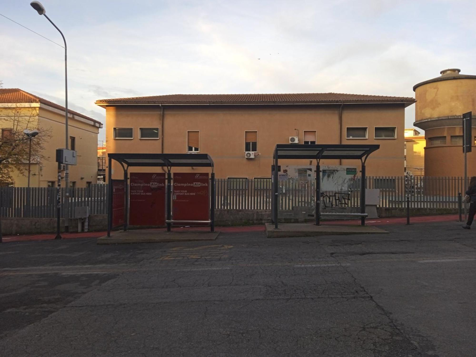Adriatic Room 50 M Dalla Stazione Ferroviaria Di Ciampino E Dalla Navetta Aeroportuale Exterior photo