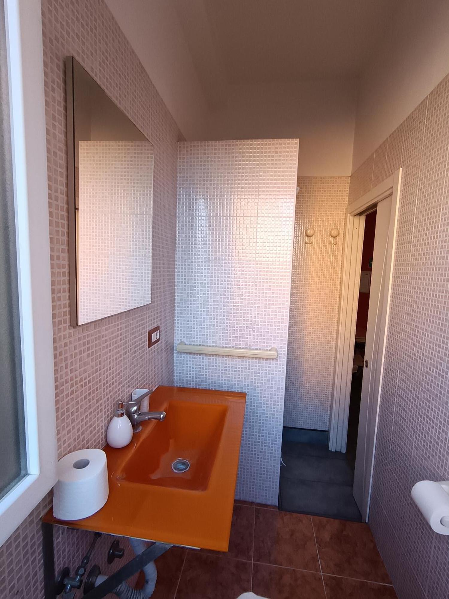 Adriatic Room 50 M Dalla Stazione Ferroviaria Di Ciampino E Dalla Navetta Aeroportuale Exterior photo