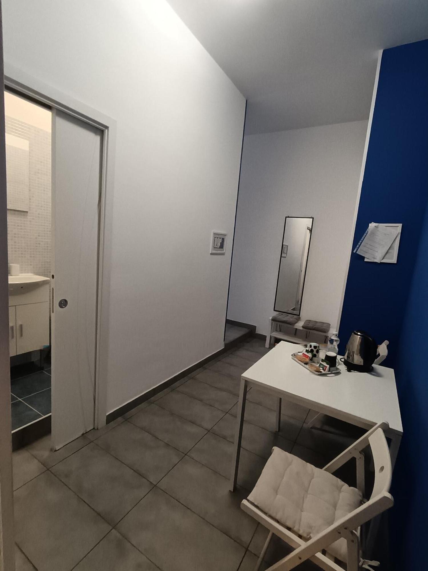 Adriatic Room 50 M Dalla Stazione Ferroviaria Di Ciampino E Dalla Navetta Aeroportuale Exterior photo